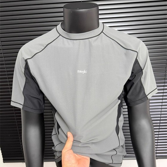 高品质球衣，定制足球运动服，男士运动球衣