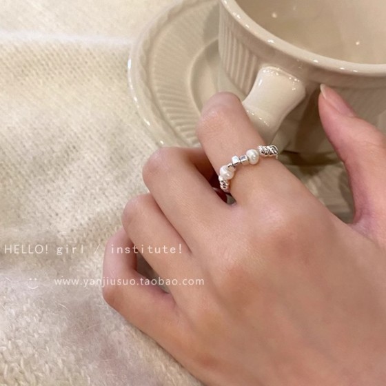 Exquisitely crafted high - quality rings, decorations for your fingertips